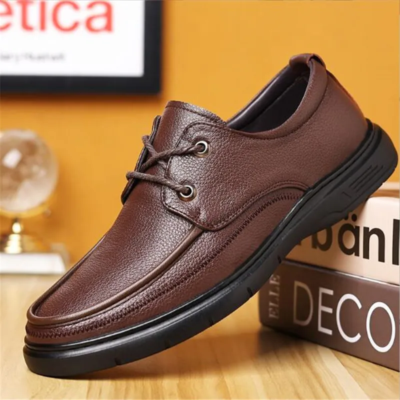 Genuine Leather Men Shoes Casual Luxury Brand Soft Mens Sneakers Breathable Lace up Moccasins Male Driving Shoes Zapatos Hombre