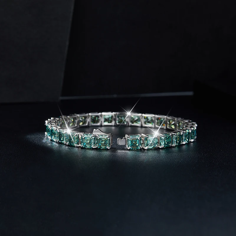 Follow Cloud 5.5*5.5mm Pagoda Cut Original Green Full Moissanite Diamond Bracelet for Women Men Hip Hop with GRA Fine Jewelry