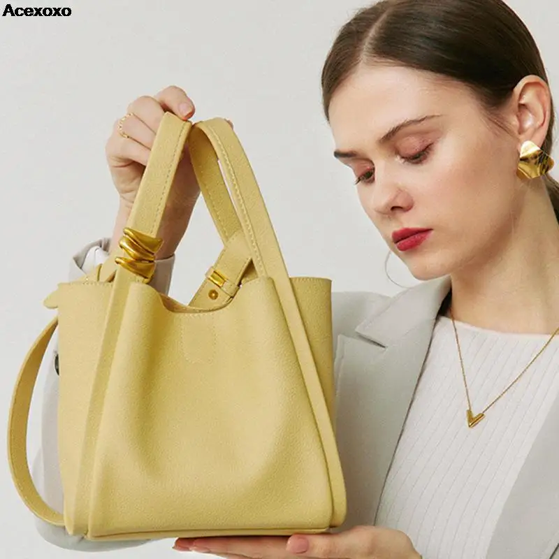 

Женская мягкая кожаная сумка-мешок