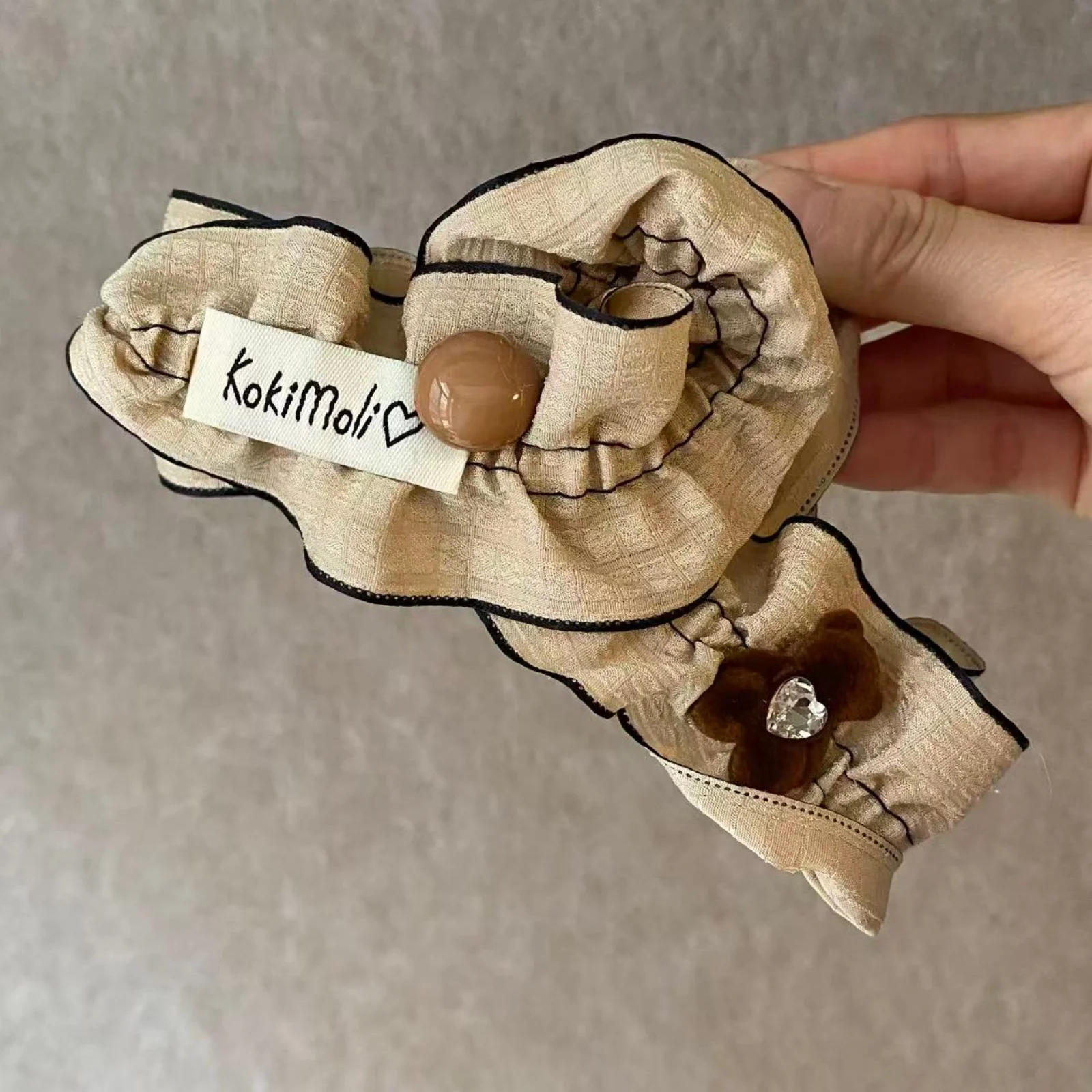 1PC Chic Fabric Hair Accessories with Decorative Buttons, Trendy Hair Clips for Women, Stylish Hair Grips for Daily & Party