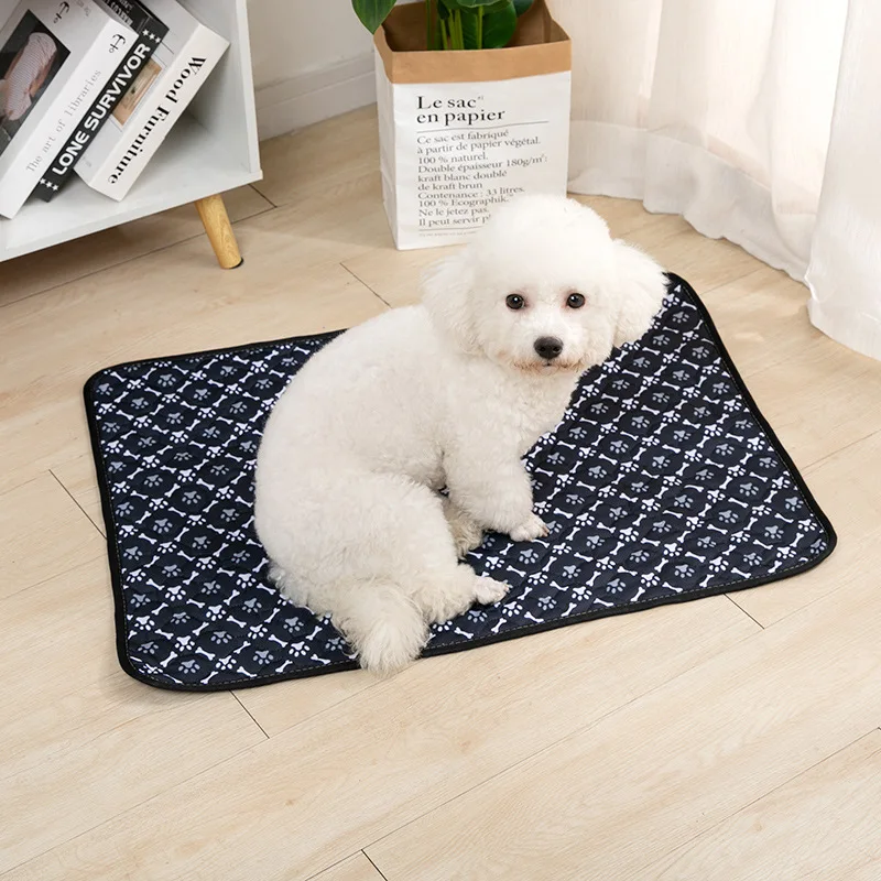 Dog Pee Pad Blanket Reusable Absorbent Diaper Washable Puppy Training Pad Pet Bed Urine Mat for Pet Car Seat Cover dog pee pad dog training pad