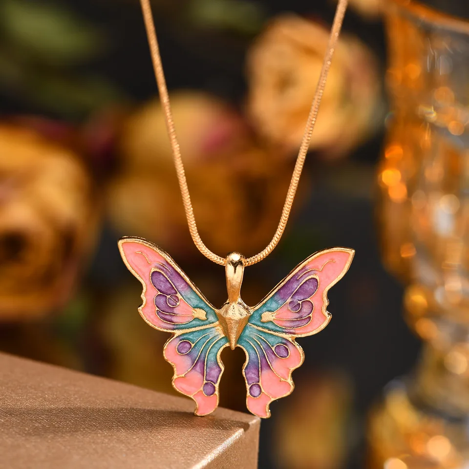 Vnox Y2K Vivid Butterfly Necklaces, Women Girls Colorful Animal