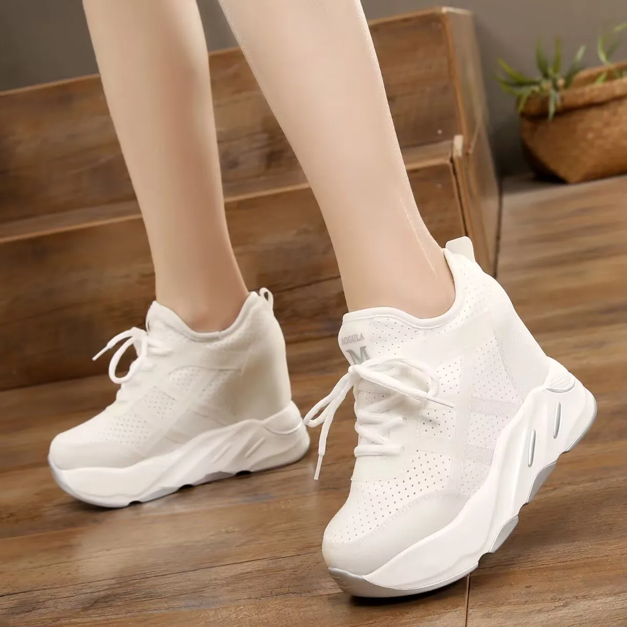 Platform Womens Vulcanized Shoes Breathable Women Sneakers Lace-up Ladies Casual Shoes Classic Chunky Women Shoes Tenis De Mujer