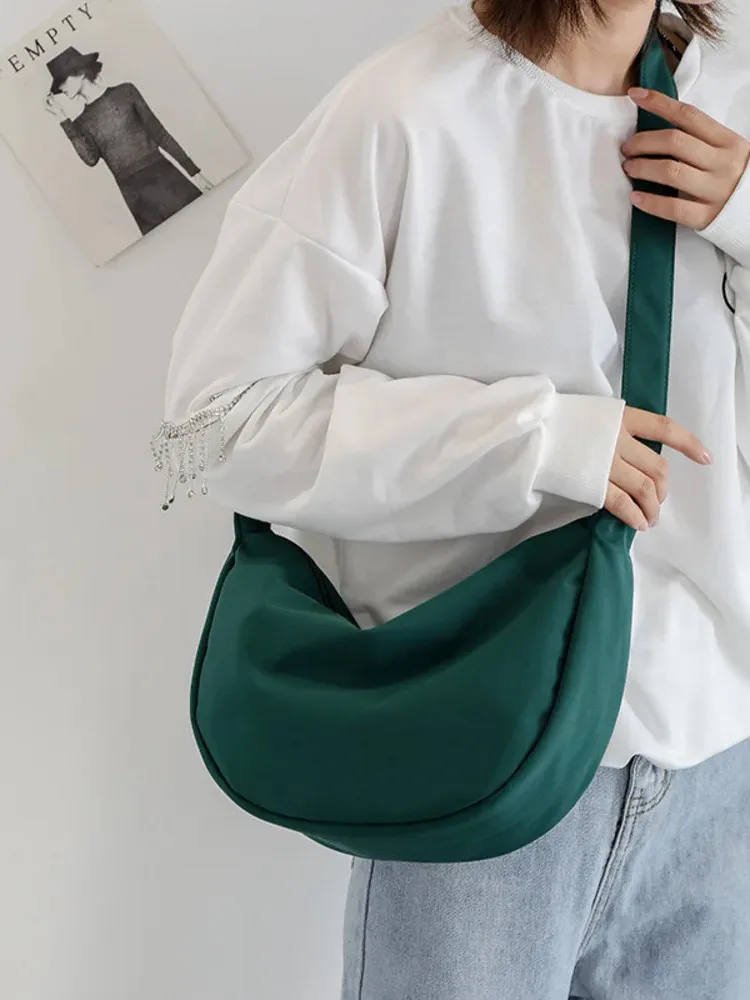 Women's messenger bag leisure dumpling bag leisure nylon cloth women's solid color simple shoulder
