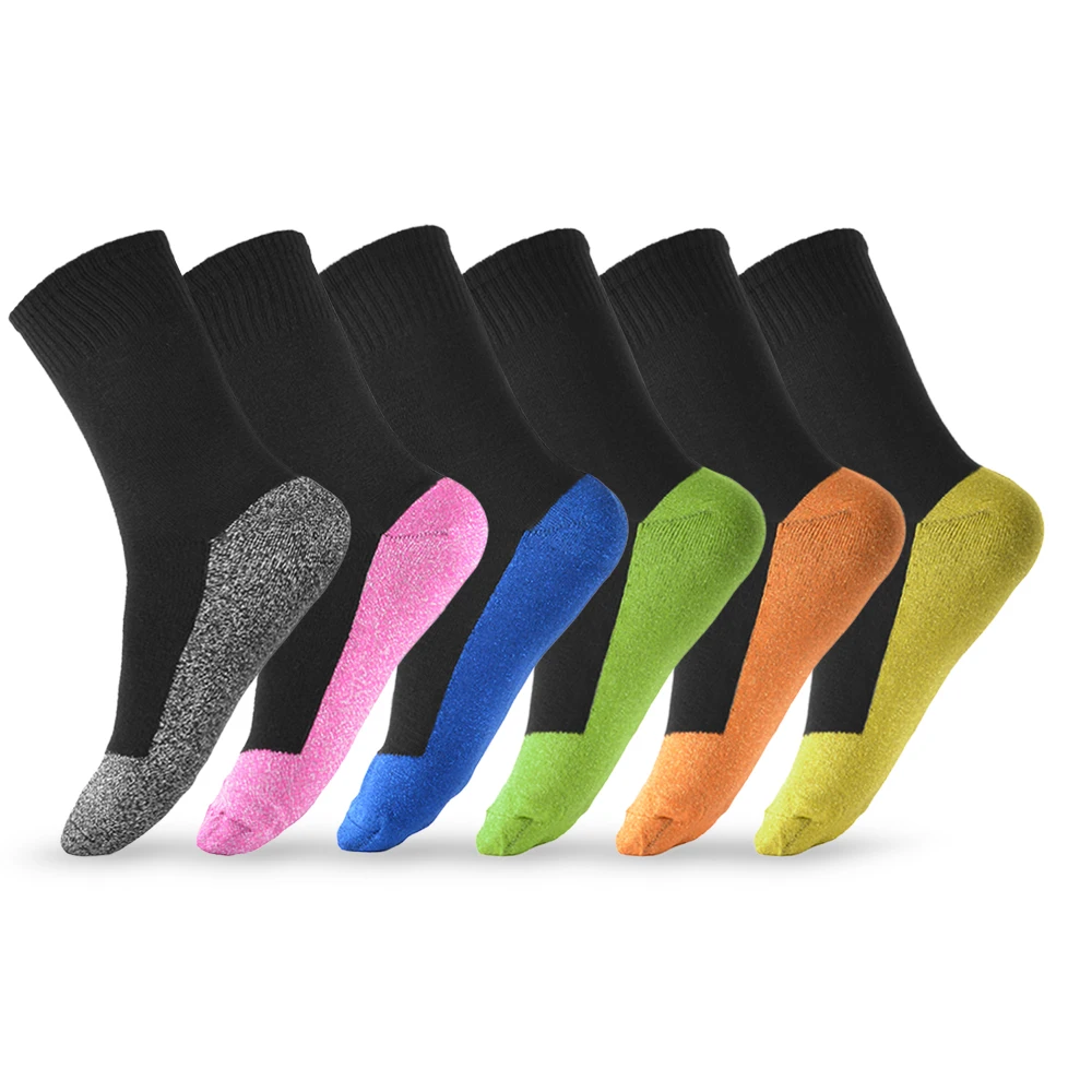1 Pair of Socks Aluminized Fiber Warm Socks Women Men Winter Thermal Socks for Skiing Camping Hiking Ice Fishing Skateboarding M