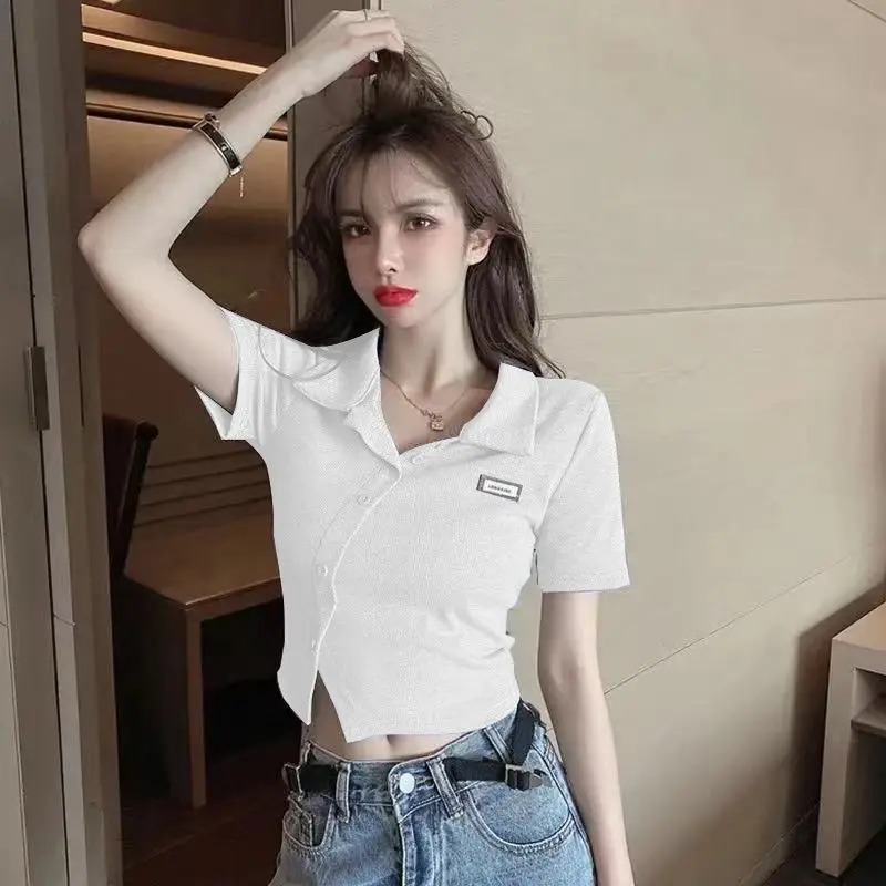 Camicia con collo a polo Bottoni T-shirt da donna Tinta unita Crop Top Gioventù Y2k Abiti di moda V di alta qualità con colletto Estetico sintetico - immagine 6