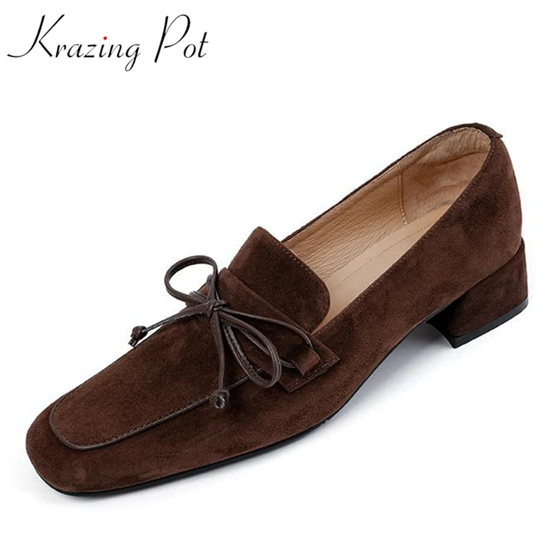 

Krazing Pot New Sheep Suede Square Toe Med Heels Loafers Shoes Retro Fashion Bow Western Young Lady Slip on Maiden Brand Pumps