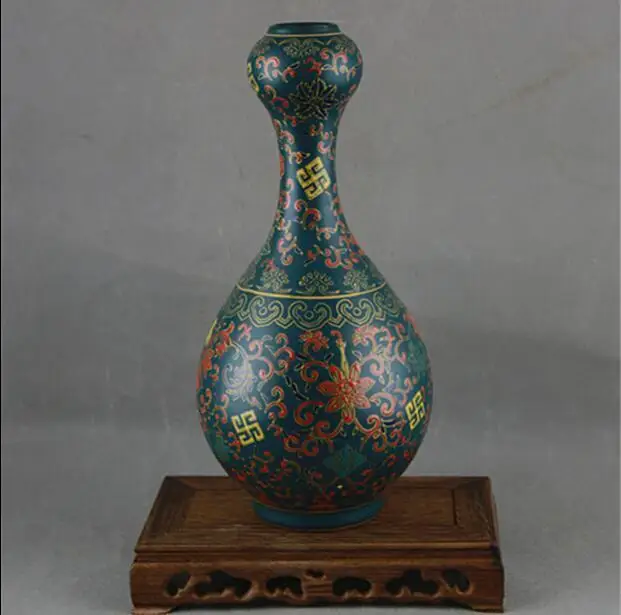 

Antique Porcelain Qing Yongzheng Colour Enamels Green Glaze Flower Garlic Vase