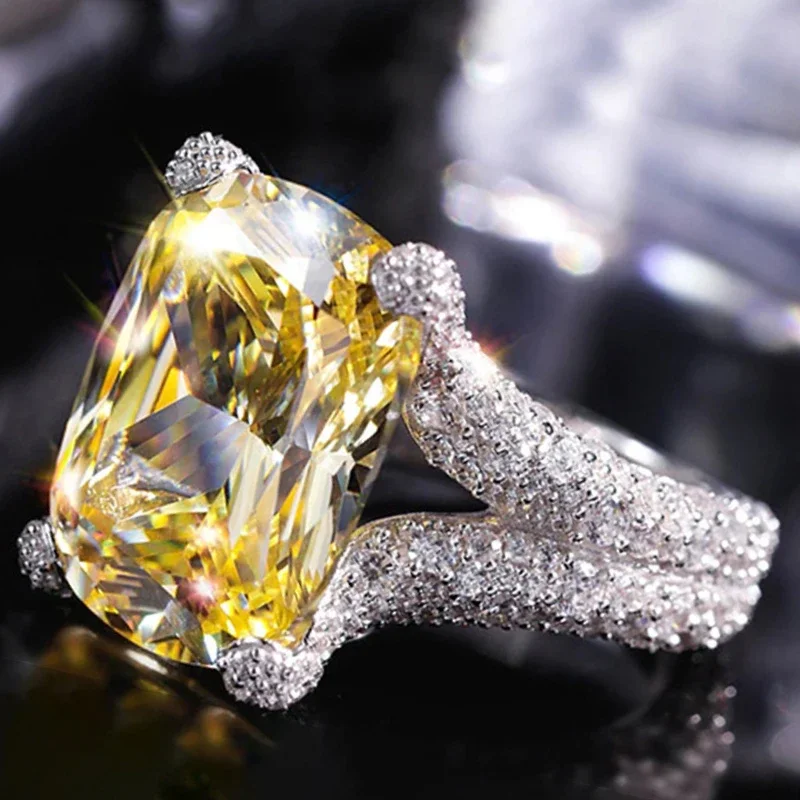 2026 New Geometric Luxury Ring with European and American Style, Dense Set Round Zircon, Elegant Noble Yellow 1