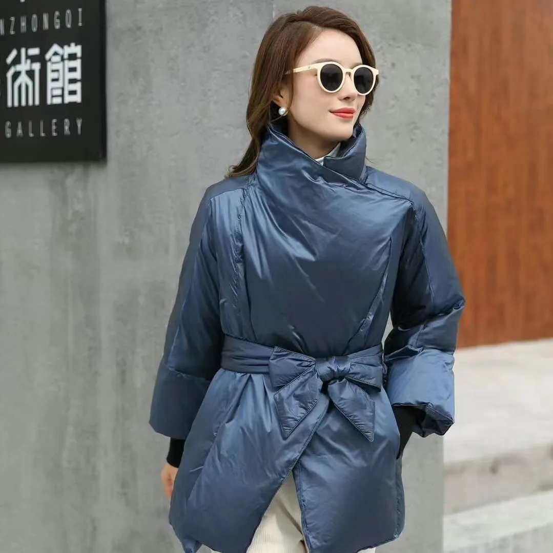 

European Super Light Soft Thickened Down Coat Women's Short Small White Duck Down 2023 New Winter Coat