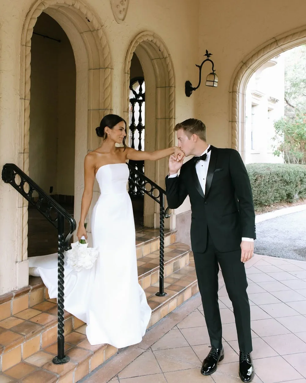 Customized Satin Strapless Wedding Dress 2025 Mermaid Bridal Gown With Long Train Elegant Simple Bridal Dress For Wedding Gown 6