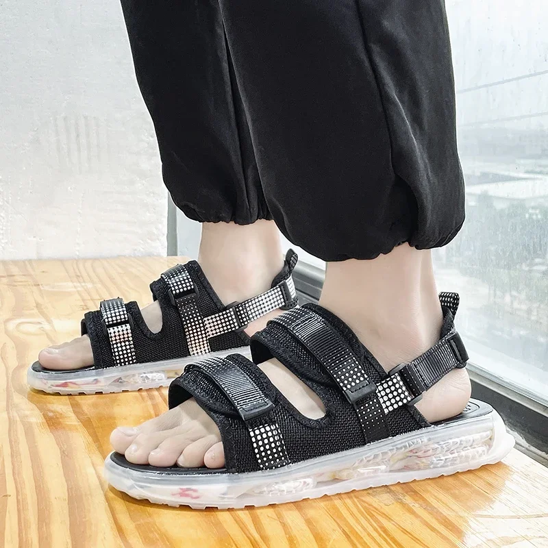 

Мужские летние сандалии для пляжа, износостойкие нескользящие спортивные сандалии на плоской подошве, 2024