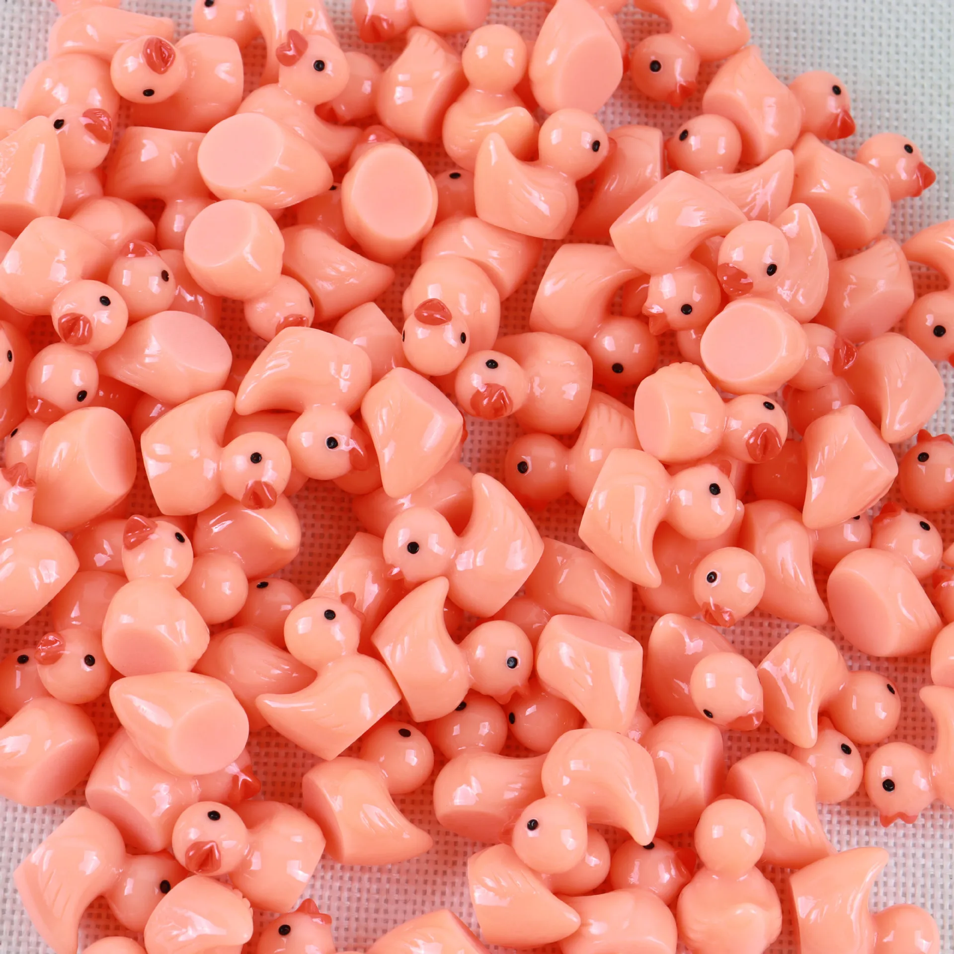 Resin Handicraft Ornaments 100 Miniature Resin Duck Crafts 6-Color Mixed Model Aquarium Garden Landscape Doll House Decoration Potting DIY Accessories
