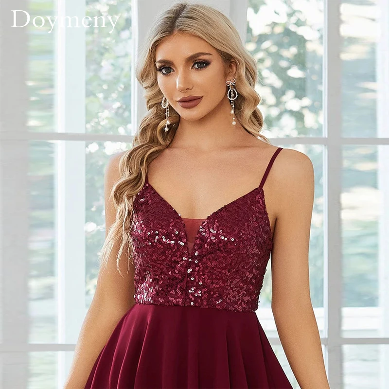 Doymeny 2023 Sparkly Sequin Bodice Spaghetti Strap Mini Cocktail Dress Sexy V Neck Zipper Back Vestidos Elegante