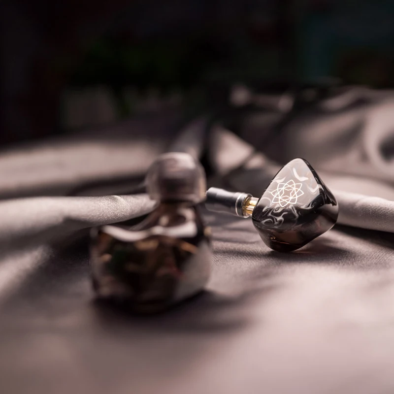 Рисунок 5 - Проводные наушники SeeAudio Bravery