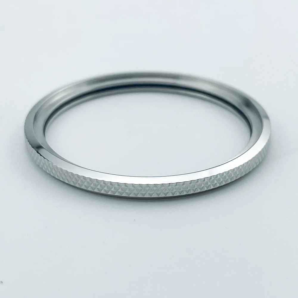 Slim Knurled Bezel - Polished 316L Stainless Steel, 120-Click Finish
