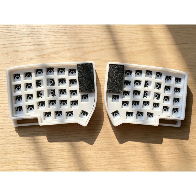 LILY 58 분할형 기계식 키보드 핫스왑 인체공학적 무선 2.4G 키보드(VIA 지원 포함) 맞춤형 DIY 키트 스위치 없음 키캡 없음