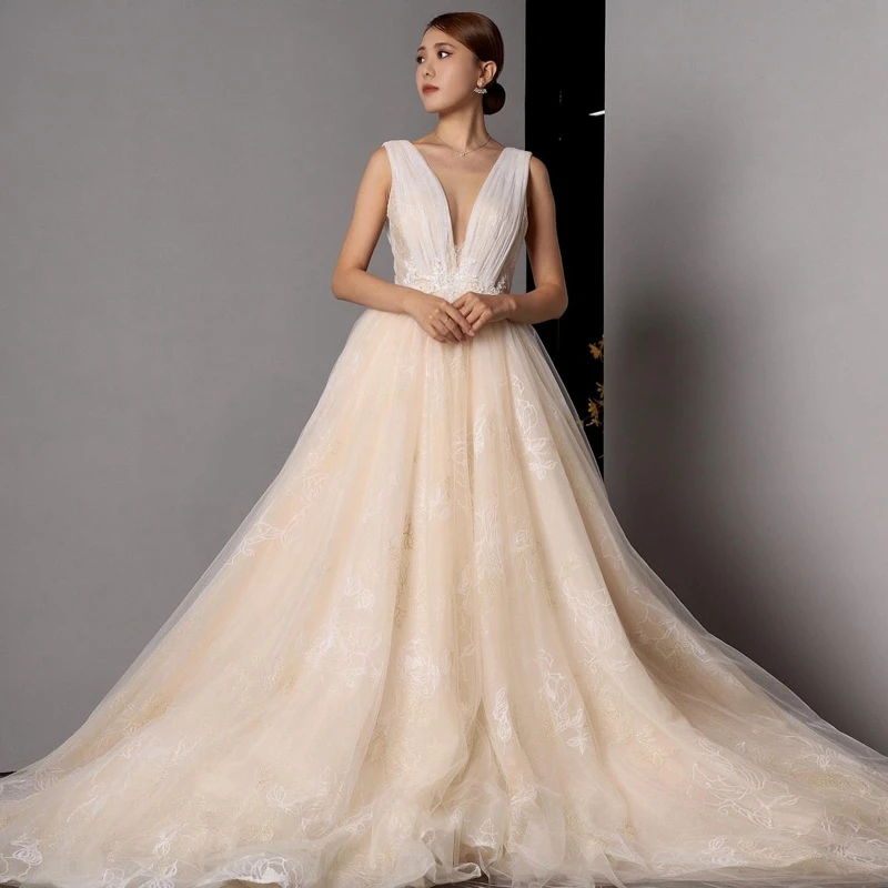 

Elegant Deep V Neck A-line Long Tulle Bridal Dress Champagne Backless Lace Wedding Dresses For Women Appliques Evening Gown 2022