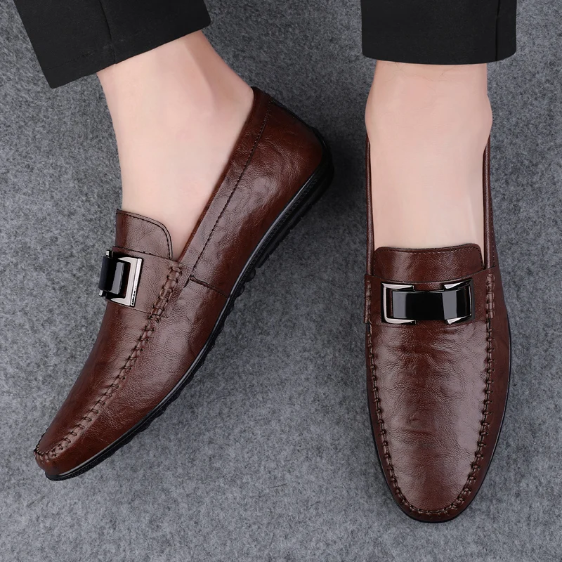 أحذية رجالية جديدة ذات لون موحد، مريحة للخارج، مقا...