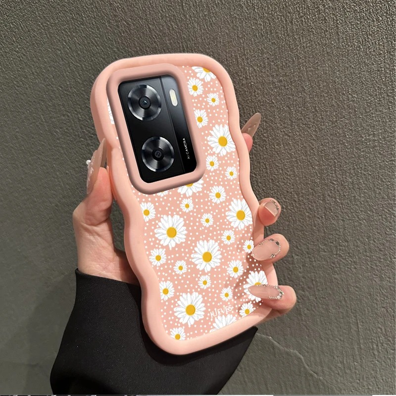 White Daisy Wavy Shape Silicone Phone Case
