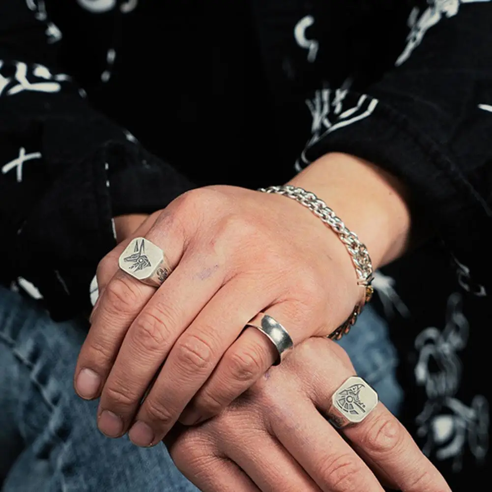 الرجال حلقة مفتوحة آلهة مصر عيون حورس الباردة نمط الرجعية قابل للتعديل مصقول الصلبة الرجال نادي الحفلات مجوهرات فنجر فنغ المفصل