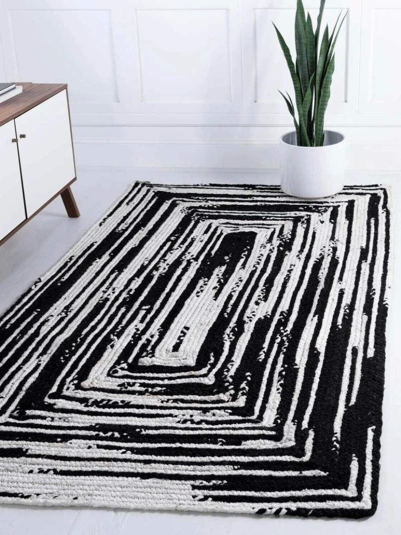 

Rug Black Cotton Shred Step Area Rug Reversible Handmade Braided Style Rug Rustic Look Rug Mat