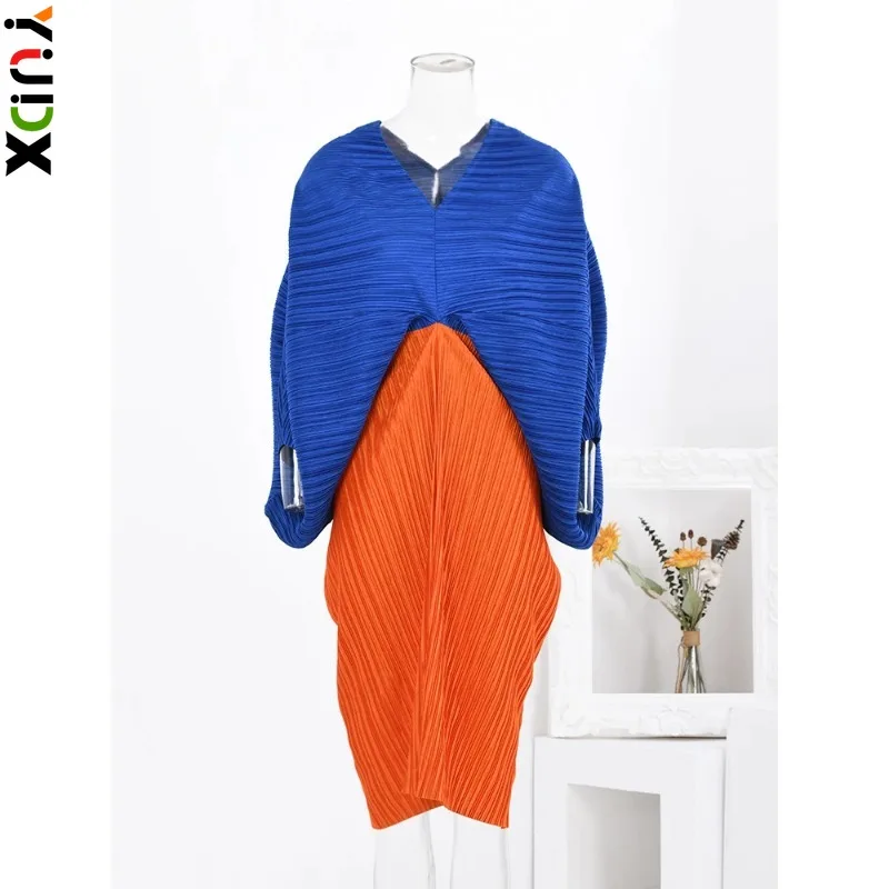 

YUDX Miyake Contrast Color Spliced Pleated Dress Women V Neck Batwing Sleeves Mid Length Dresses Fashion 2024 Spring New