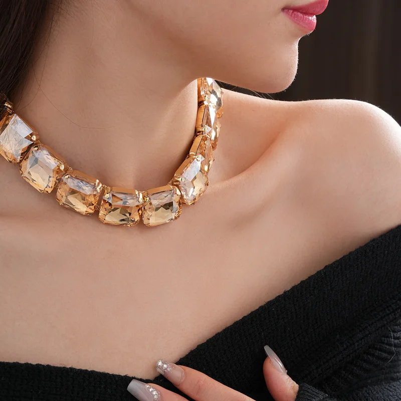 Inlaid Rhinestone Square Earrings Necklace Two-piece Set Fashion Versatile Exaggerated Temperament Light Luxury Accessories Sets