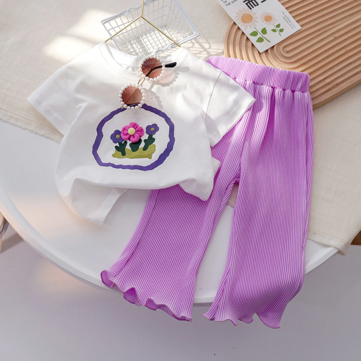 

Childrens Clothing Girl Summer Two-piece Set Flower Short Sleeved T-shirt Baby Fashionable Solid Color Pants Summer Set