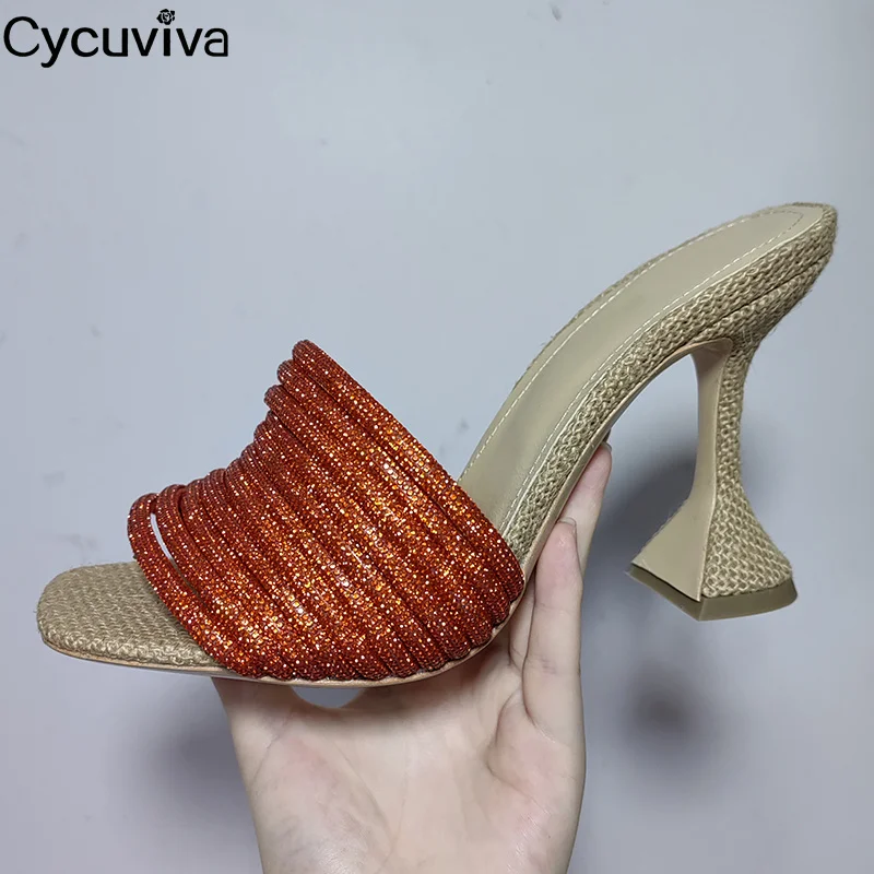 

Мюли женские из лакированной кожи, на тонком высоком каблуке, без застежки, с заостренным носком