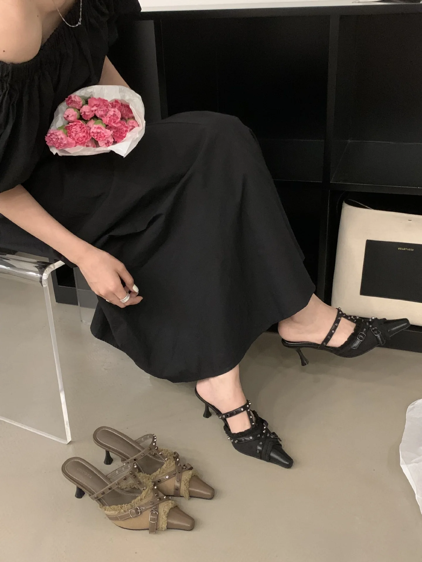 Autumn New Pointed Niche Design with Rivets, Slim Heels, High Heels, Sandals, and Versatile Slippers for Women's Shoes