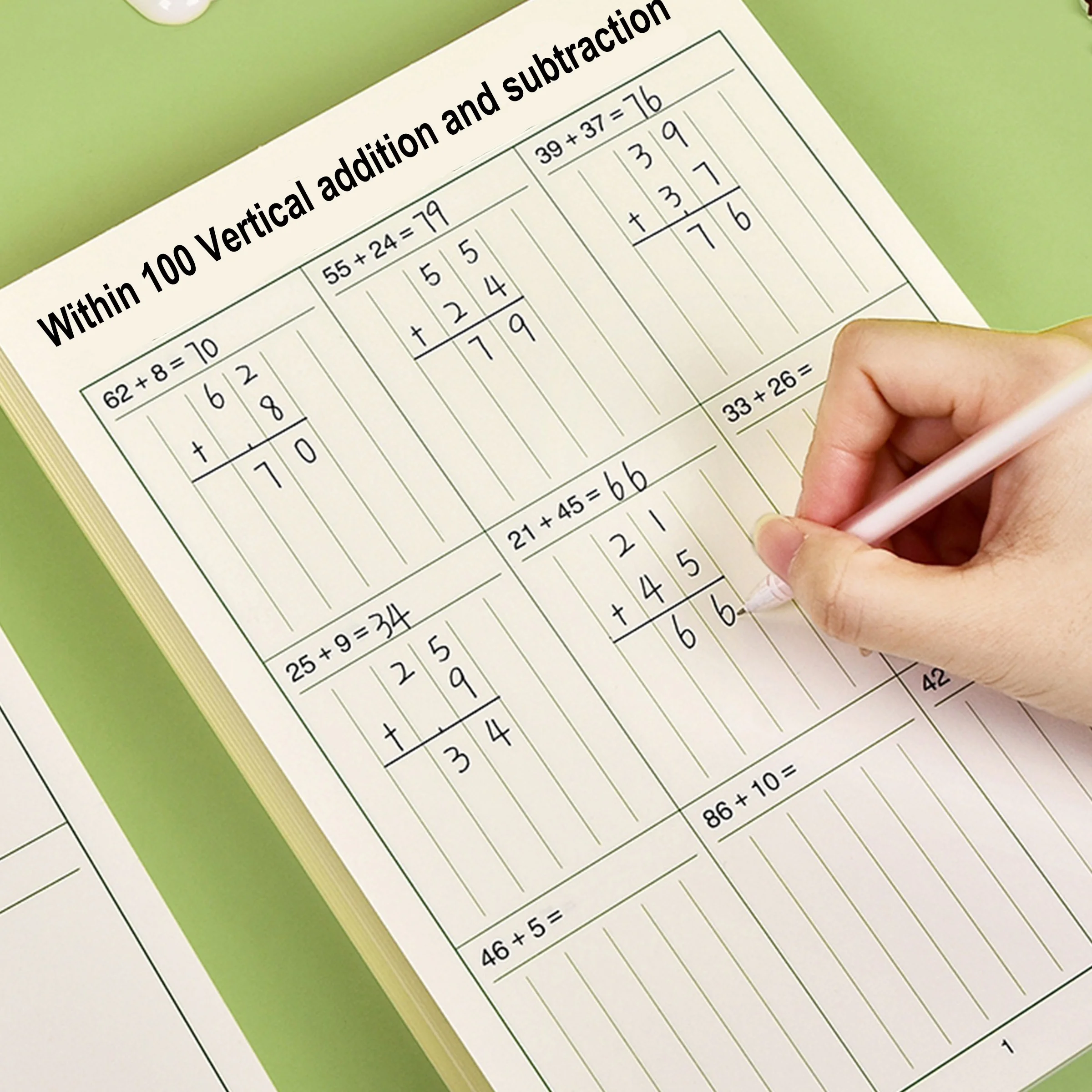 كتابان/مجموعة مصنفات ممارسة الجمع والطرح العمودي في غضون 100 - كتب تمرينات الرياضيات