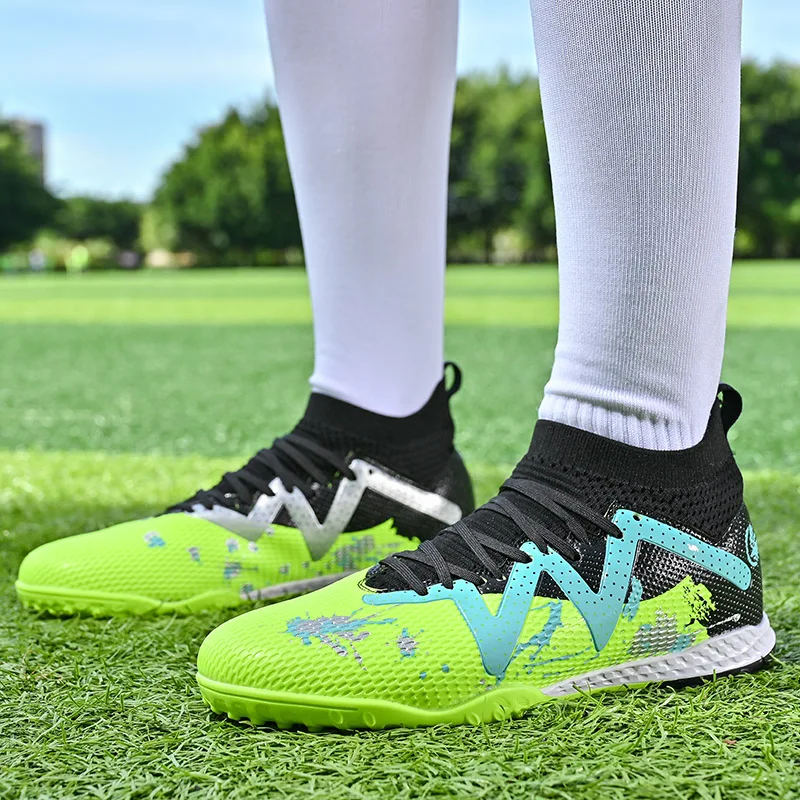 Children's Football Shoes Five-a-side Soccer Shoes Society Indoor Soccer Boots Professional Football Shoes New Arrival