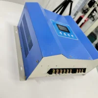 ตัวควบคุมพลังงานแสงอาทิตย์ระบบไฮบริด220V เอาต์พุต30KW 50KW ระบบเครื่องควบคุมการชาร์จ PWM สำหรับกังหันลมเครื่องกำเนิดไฟฟ้าพลังงานแสงอาทิตย์พร้อมดัมพ์ 4