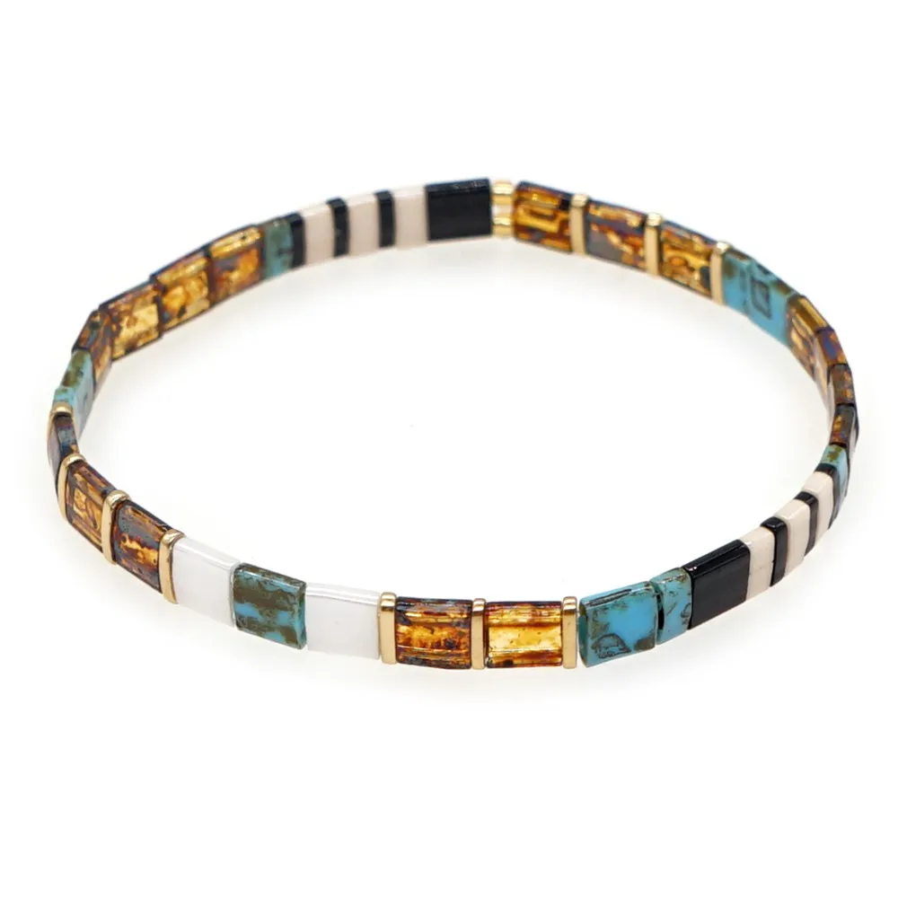 Braccialetti fai da te: uncinetto, perline o riciclo creativo