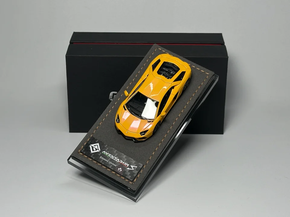 ミニカー Lamborghini Aventador s lp740 looksmart lamborghini