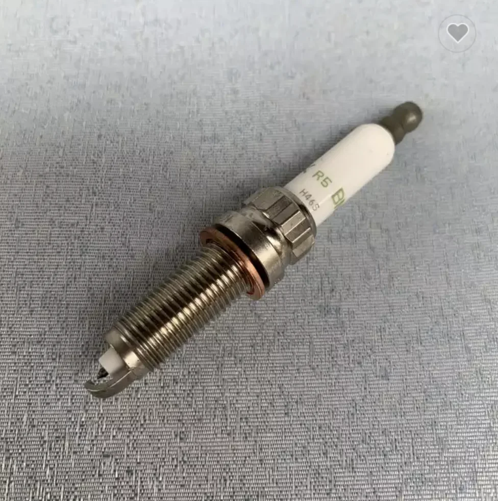 

CAR ENGINE SPARK PLUG 12120037663 LZFR6AP11GS FOR AUTO X3 X5 Z4 3/5/7 SERIES