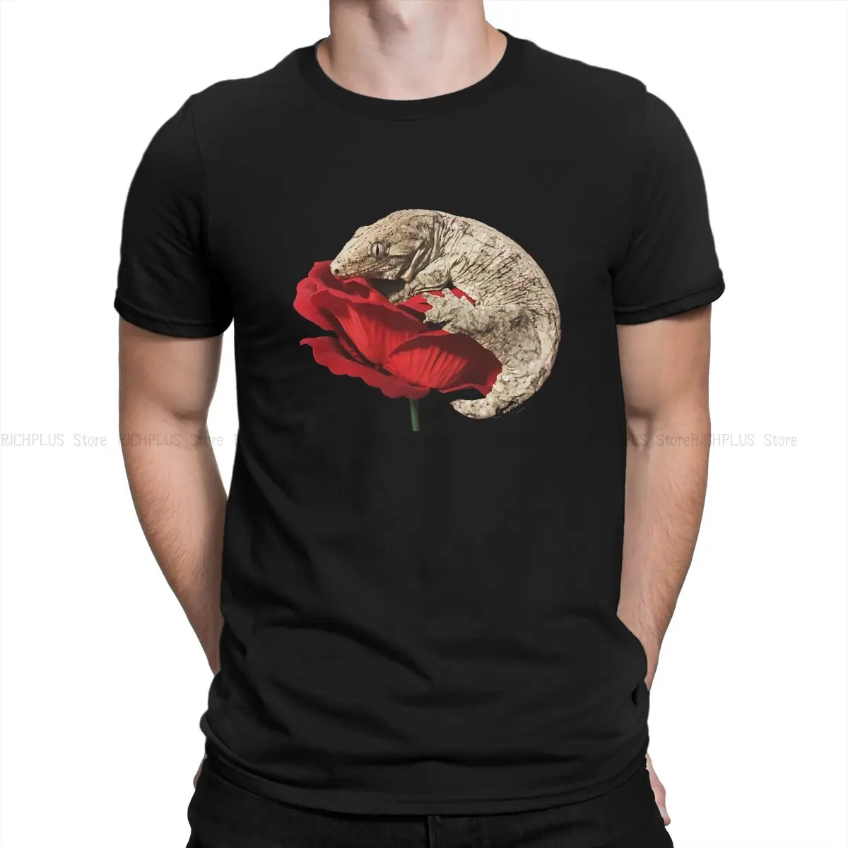 

Gecko Lover Men's TShirt Leachie On A Rose Fashion Polyester T Shirt Harajuku Streetwear Hipster
