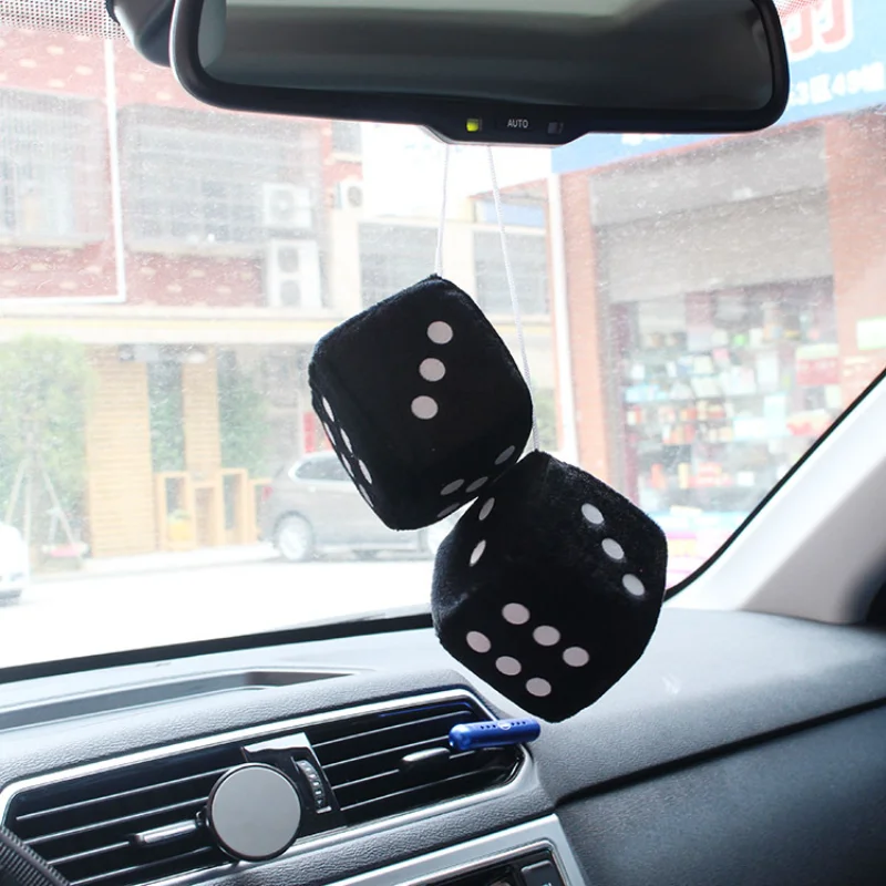 Dadi Fuzzy in Peluche per Specchietto Retrovisore Auto con Accessori a Pois, 2 Dadi Appesi per Auto in Peluche con Ciondolo a Ventosa per Frigorifero in Vetro per Auto(blu
