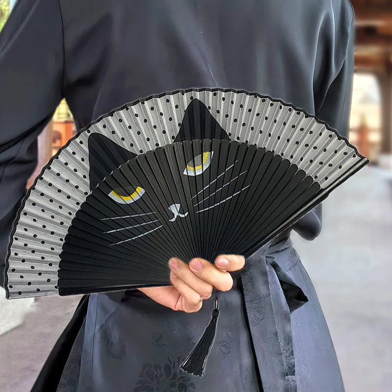 

1PC Cartoon Cat Cloth Fans Japan Style Performances Hand Held Fans Lovely Folding Bamboo Dance Fan Wedding Party Gift