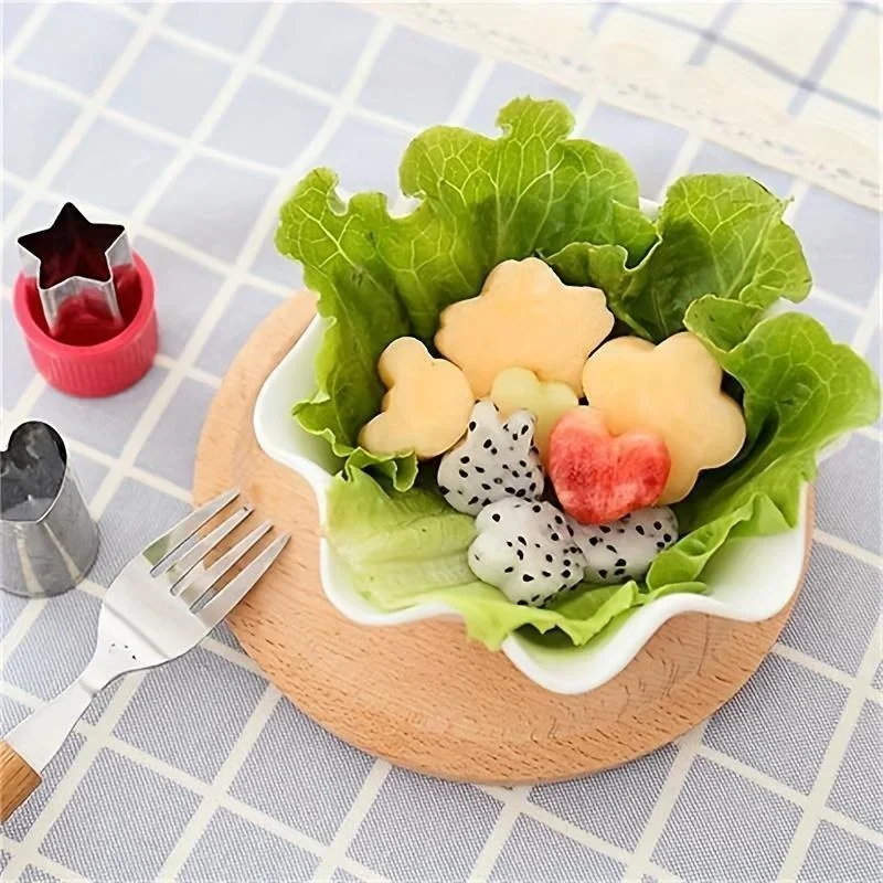 8Pcs/set Cartoon Animals Flowers Cookie Cutters Fruit Stamps Molds Baking Tools Kitchen Gadgets