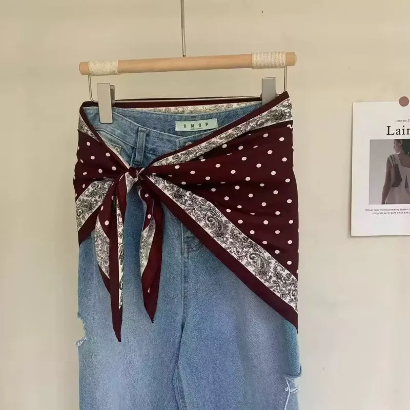 Großer Dreiecksschal im koreanischen Stil mit Paisley- und Polka-Dot-Muster für Damen, Seidenimitat, Kopftuch, Taillenschal oder eleganter dünner Schal – Detail 1