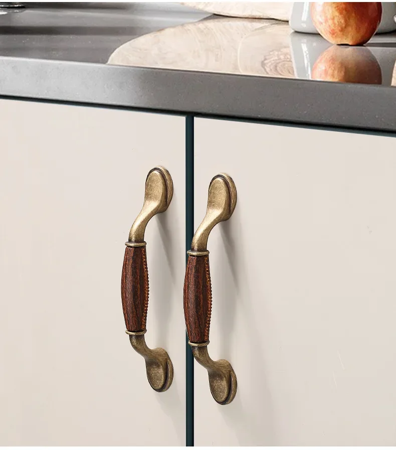 Antique Bronze Solid Wood Cabinet Handles Vintage Drawer Knobs Wardrobe Door Handles European Furniture Handle Hardware