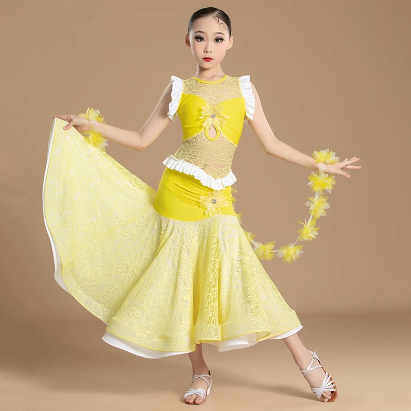 

2024 Children Ballroom Dance Performance Dress For Girls Long Sleeved Big Swing Skrits Suit Chacha Rumba Modern Clothes DN17862