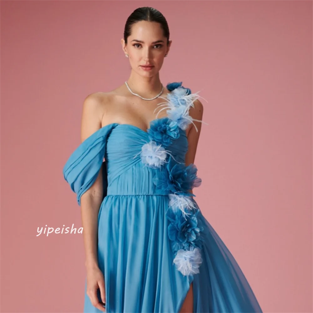 Рисунок 2 - Платье для выпускного вечера из Саудовской Аравии