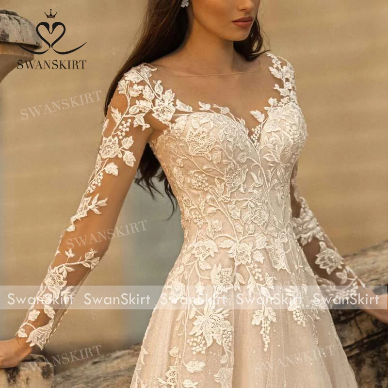 Vintage Long Sleeve Wedding Dress Appliqued A-Line Bride Gown Lace Princess SwanSarah N307 customized Vestido De Novia 6