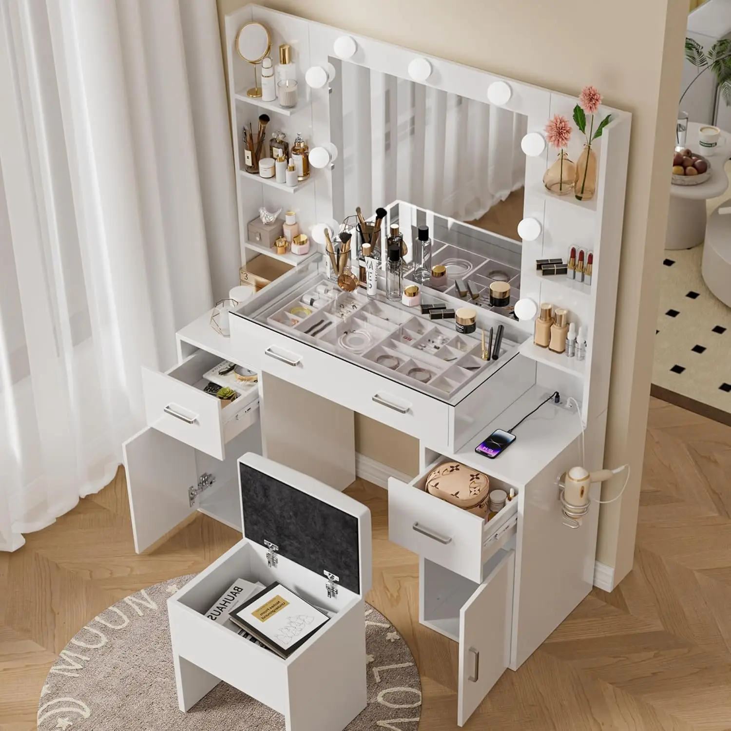 Slide image e2109f31b336437aa6450bbfb7d780f0