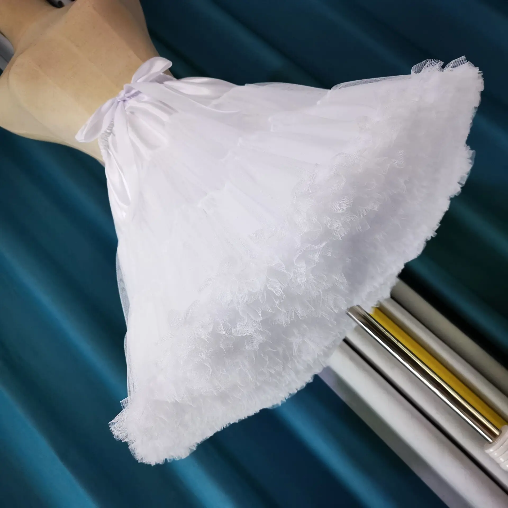Women Flower Style Lolita Petticoats Crinoline Inner Bustle Cosplay Tutu Puffy Pleater Cancan Skirt Under Wedding Dresses flower girl underskirt wedding underskirt lolita petticoat wedding petticoat petticoat underskirt petticoat skirt tulle tutu skirt