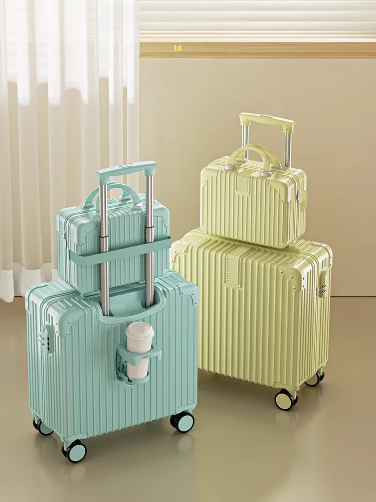 حقيبة سفر بعجلات بانيکسينج 18 بوصة