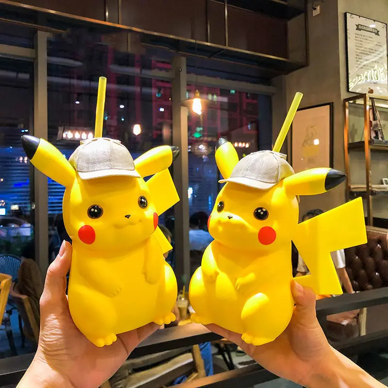 Gobelet à eau Pokémon Pikachu, tasse à paille Anime, poignées ective,  jouets Cosplay, figurine de film, jouet d'extérieur pour amis, cadeau  d'anniversaire - AliExpress